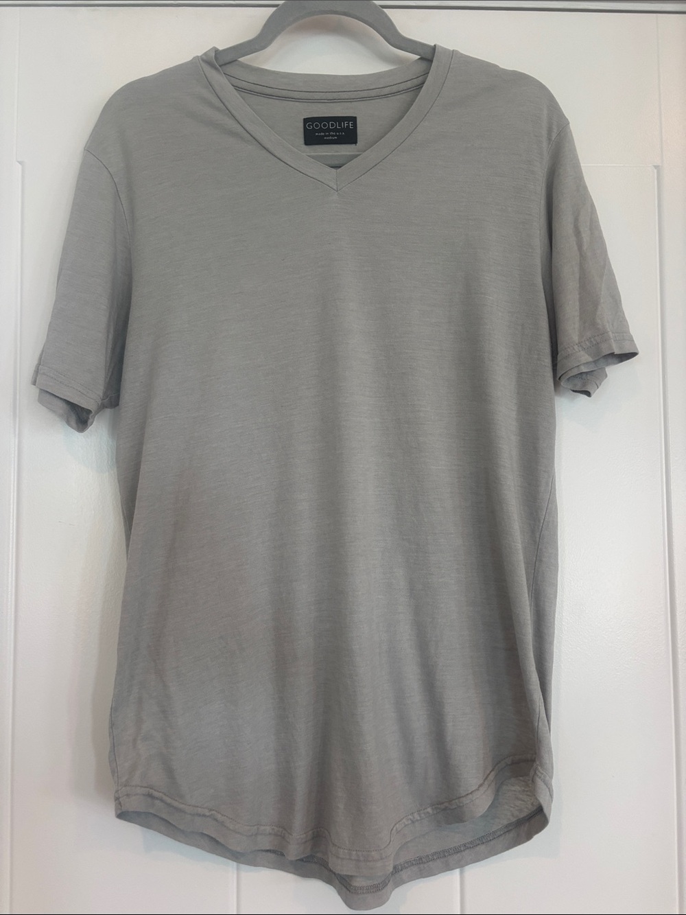 Goodlife Men's V-Neck T-Shirt in Gray Size Large